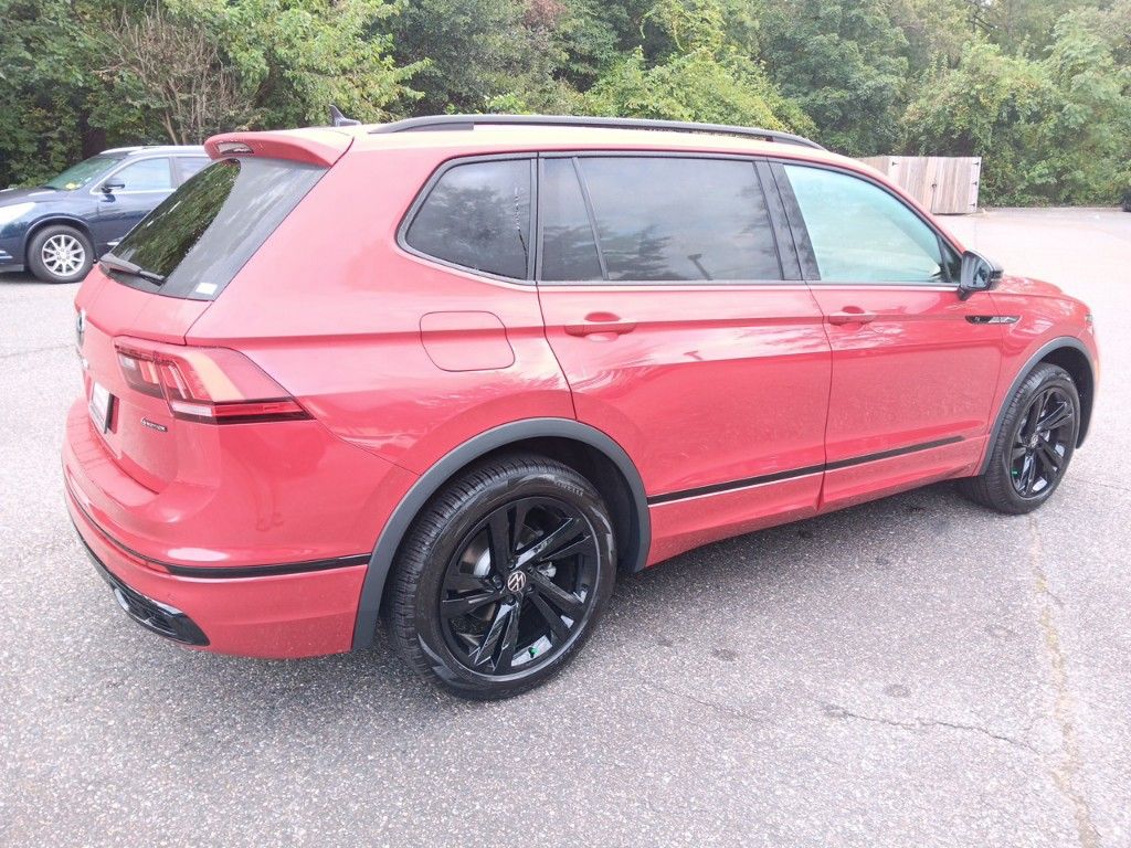 2024 Volkswagen Tiguan 2.0T SE R-Line Black 5