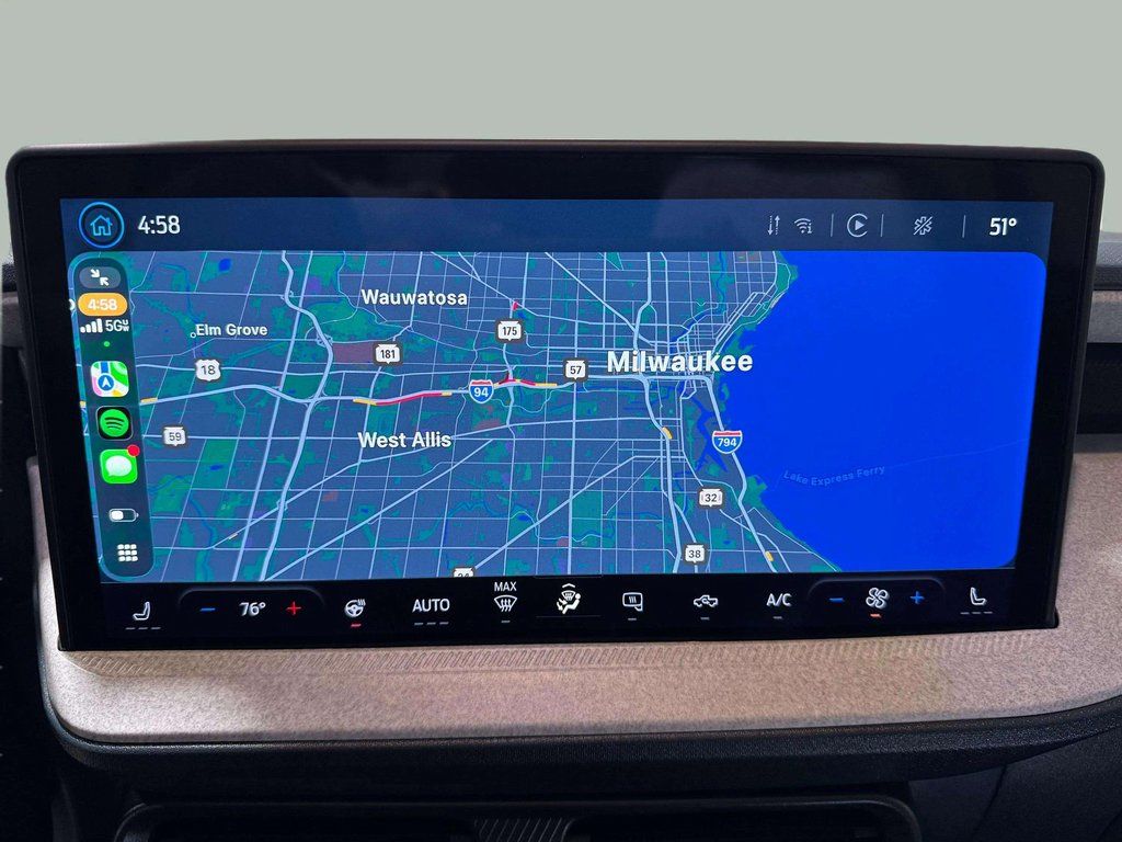 Used 2025 Oxford White Ford XLT image 6