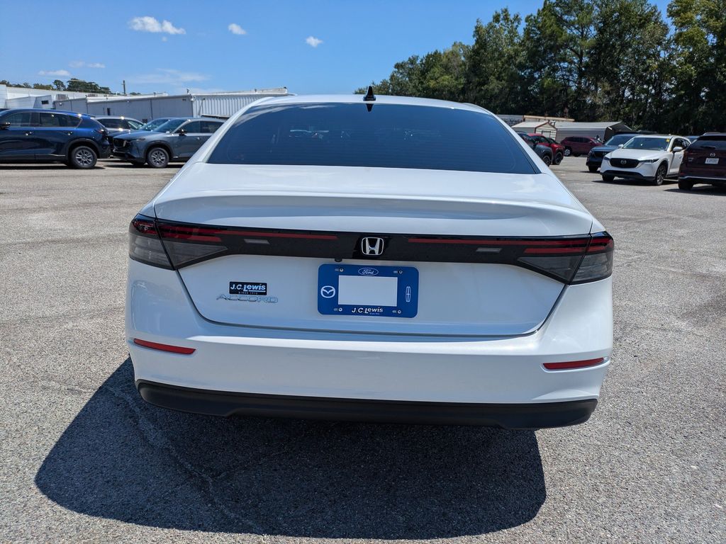 2026 Honda Accord Sedan SE