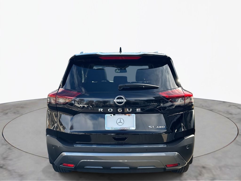 Thumbnail: 2022 Nissan Rogue - 11