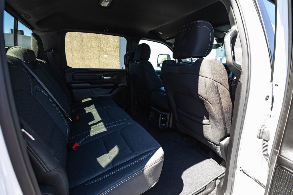 2026 Ram 1500 Tradesman thumbnail 28