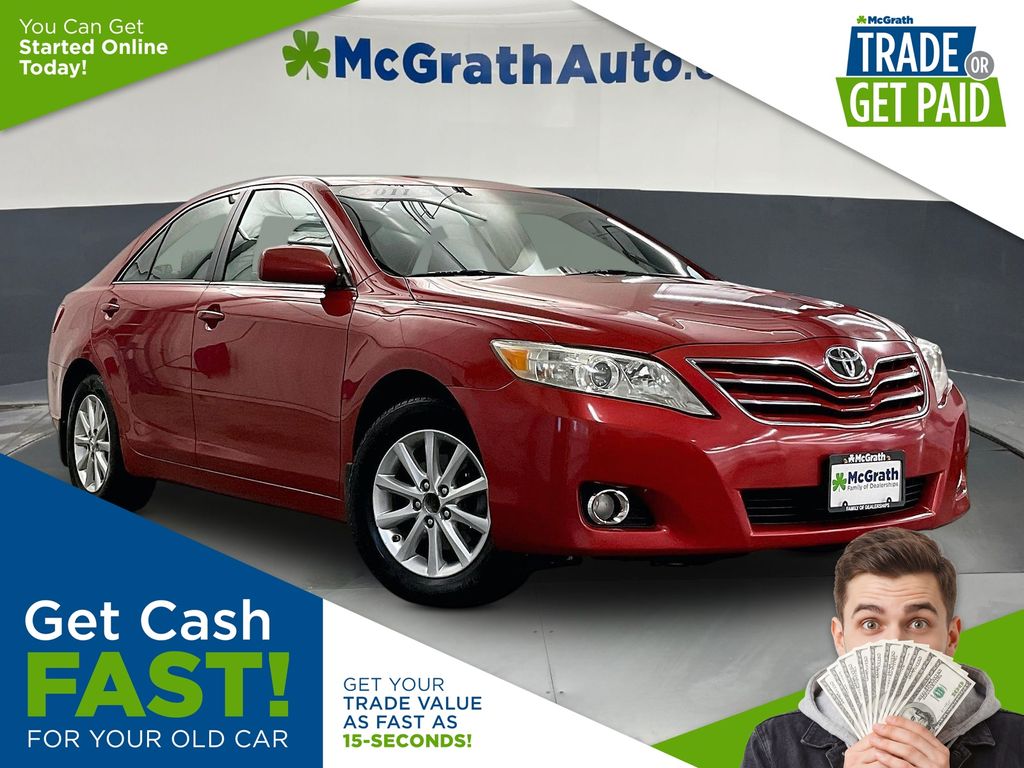Barcelona Red Metallic 2011 Toyota Camry Sedan Front-Wheel Drive 6-Speed Automatic Overdrive