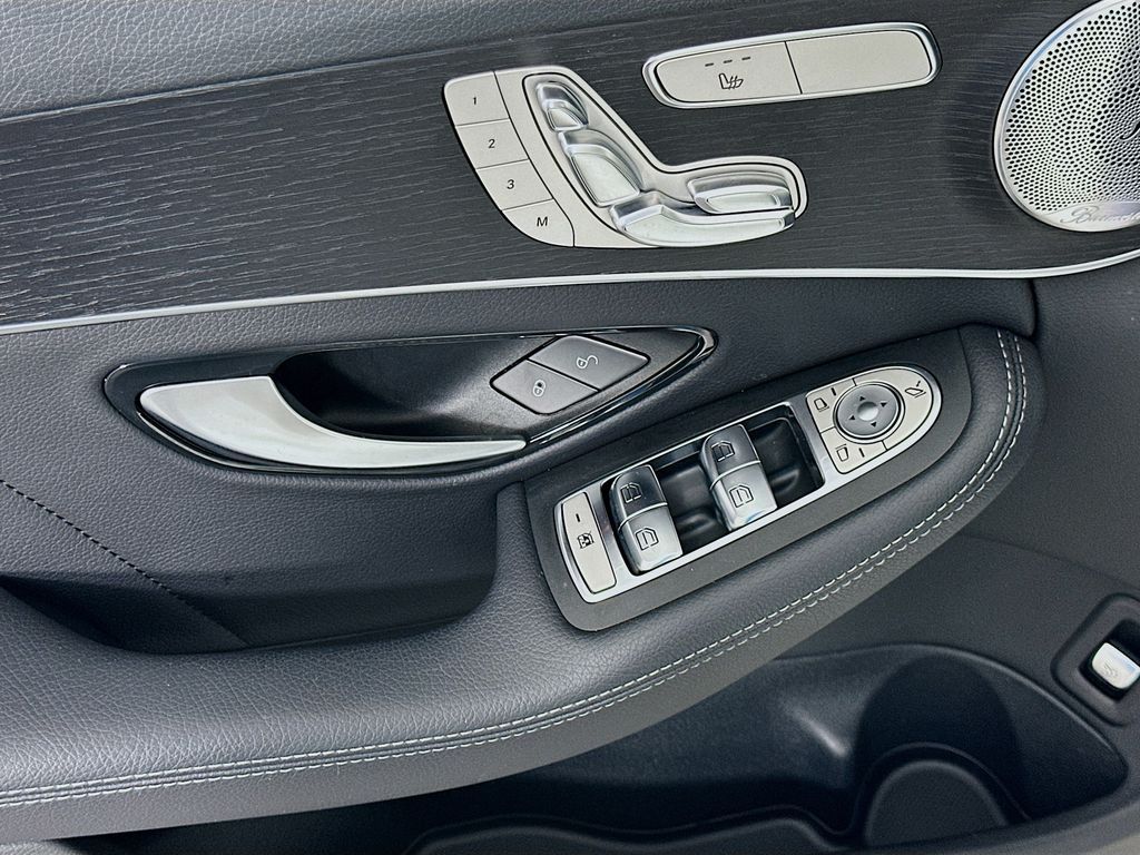 Thumbnail: 2021 Mercedes-Benz C-Class - 17