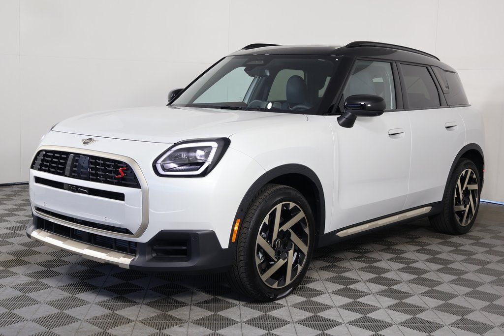 Thumbnail: 2027 MINI Cooper Countryman - 1