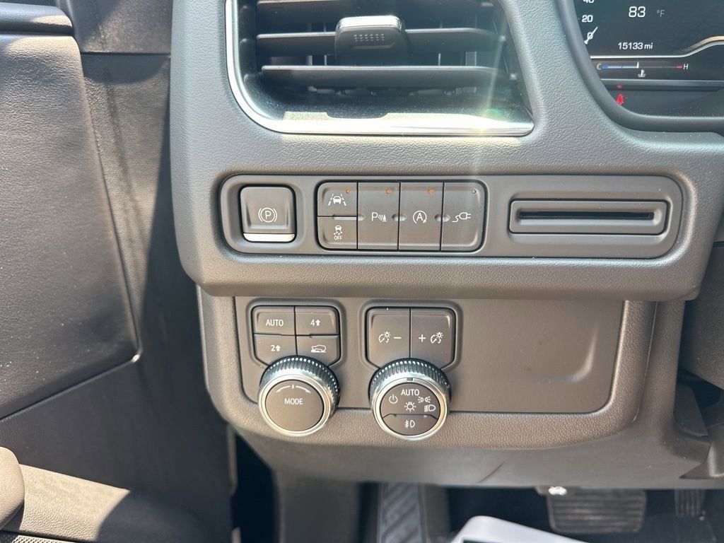 2022 Onyx Black GMC Yukon XL SLE 4X4 SUV
