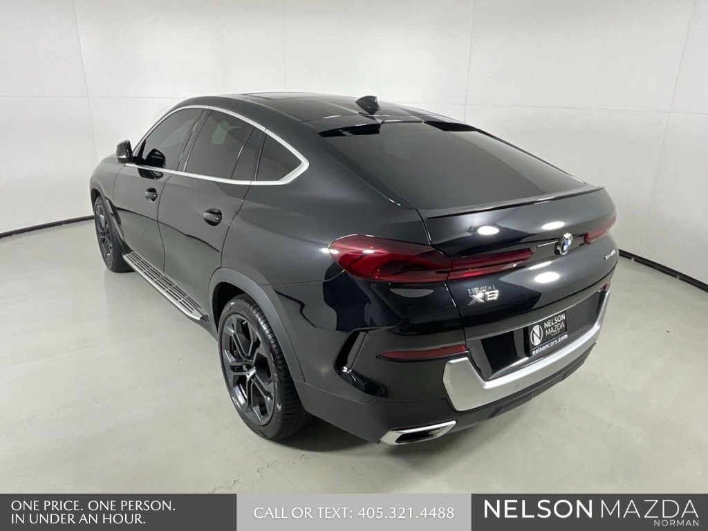 2022 BMW X6 40i - Photo 8