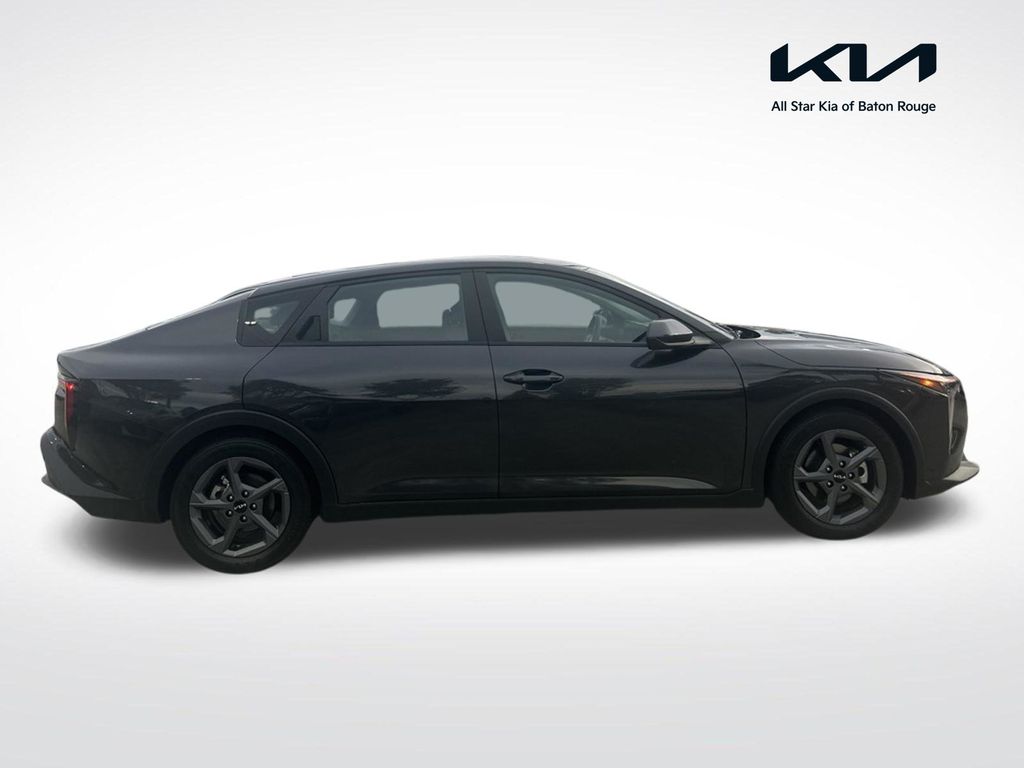 Interstellar Gray 2025 Kia K4 Sedan Front-Wheel Drive Continuously Variable Transmission