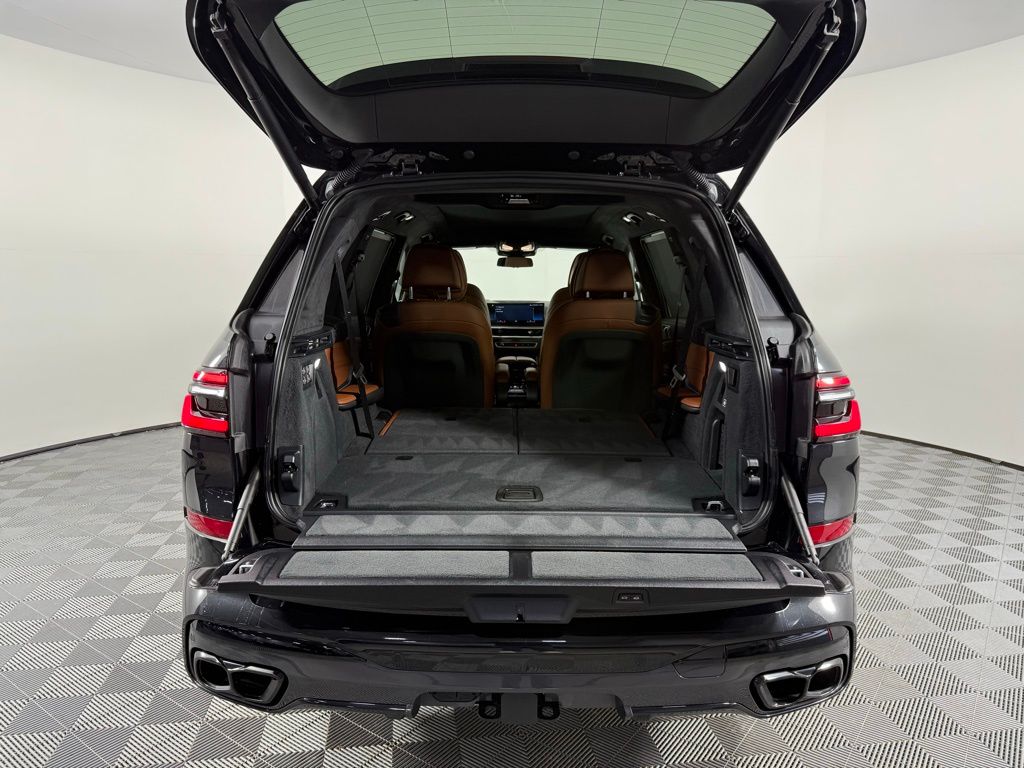 2023 BMW X7 M60i 20