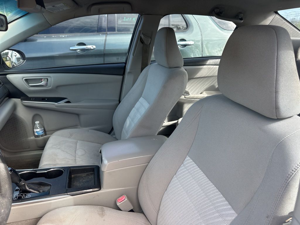 2015 White Toyota Camry LE FWD Sedan