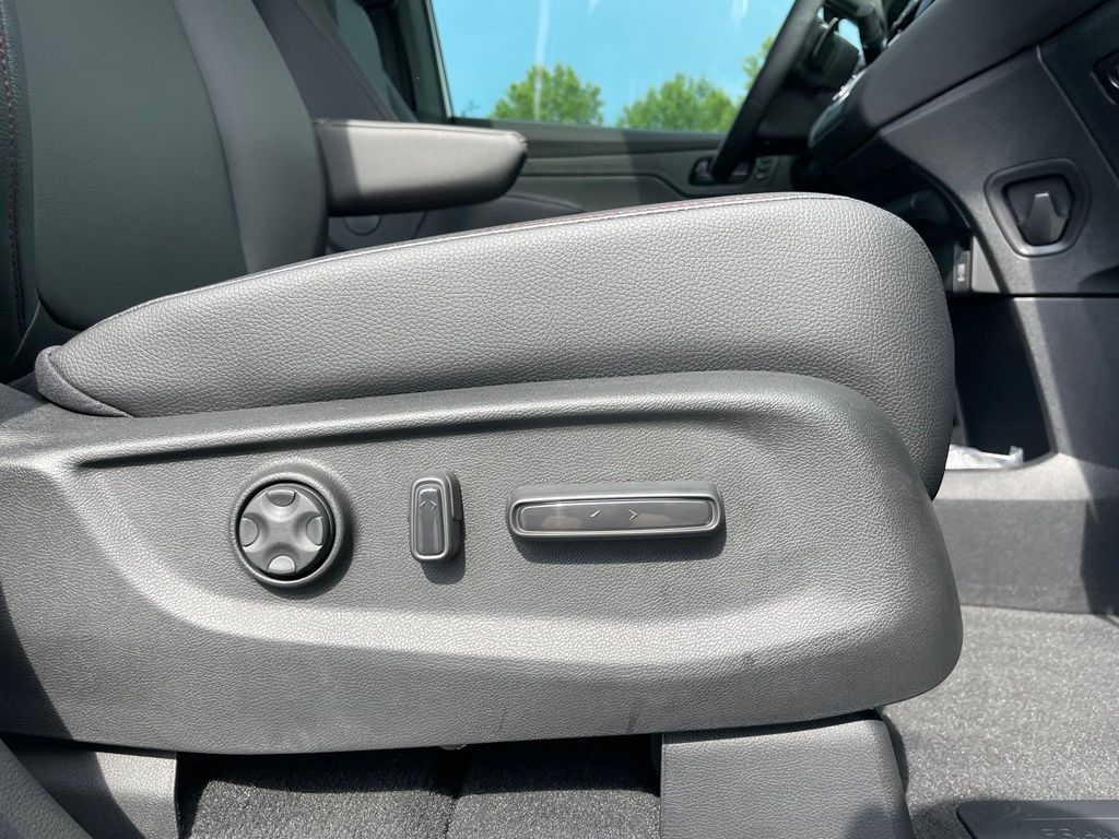 Thumbnail: 2026 Honda Odyssey - 30