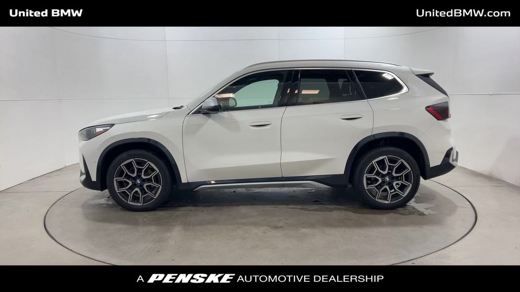 Thumbnail: 2023 BMW X1 - 5