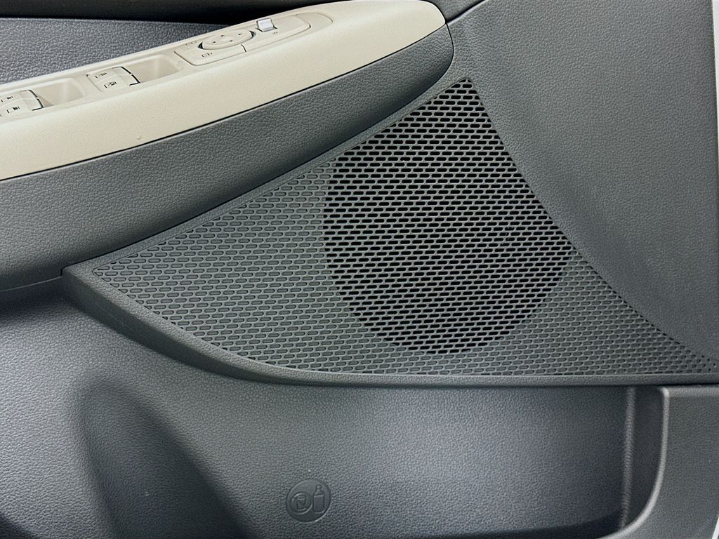 Thumbnail: 2024 Hyundai Sonata - 18