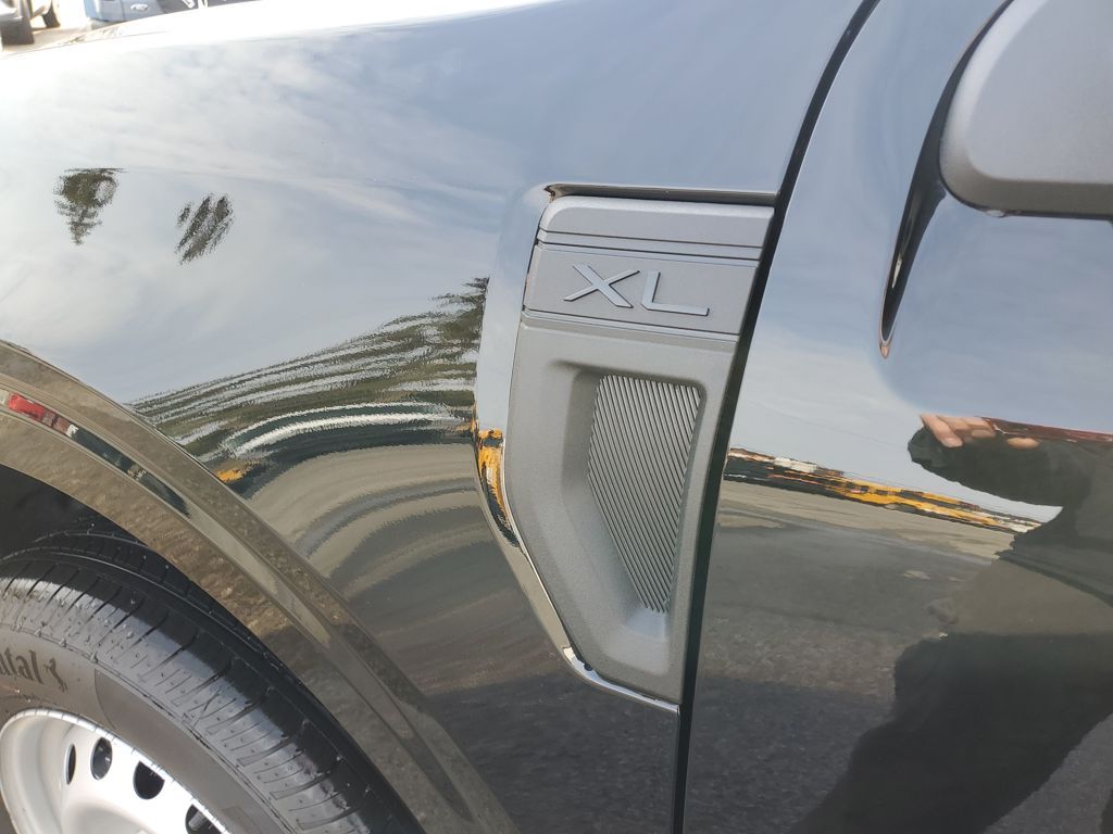 New 2026 Black Ford XL image 10