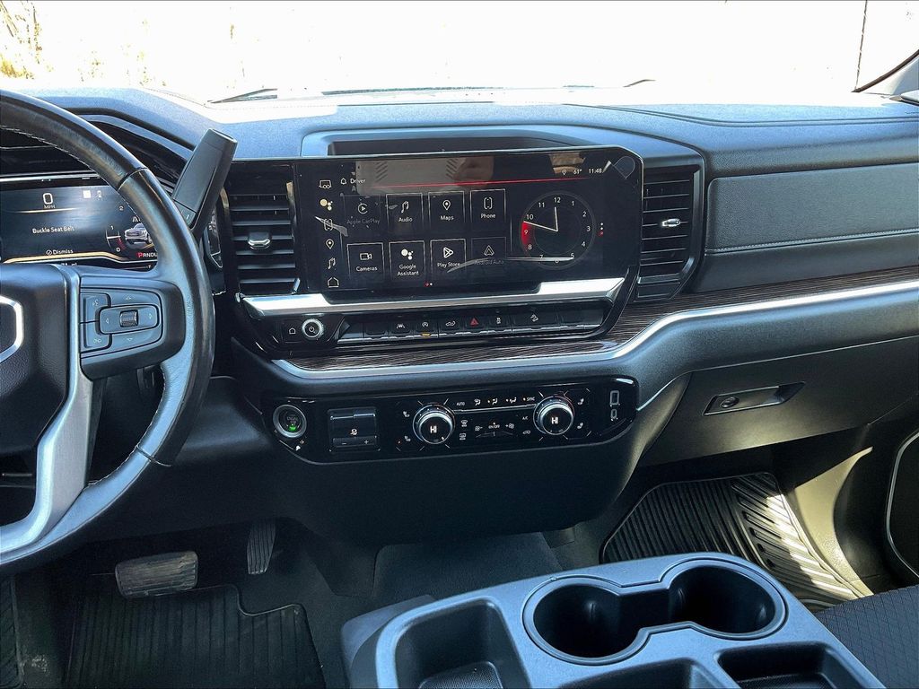 2022 GMC Sierra 1500 — photo 18