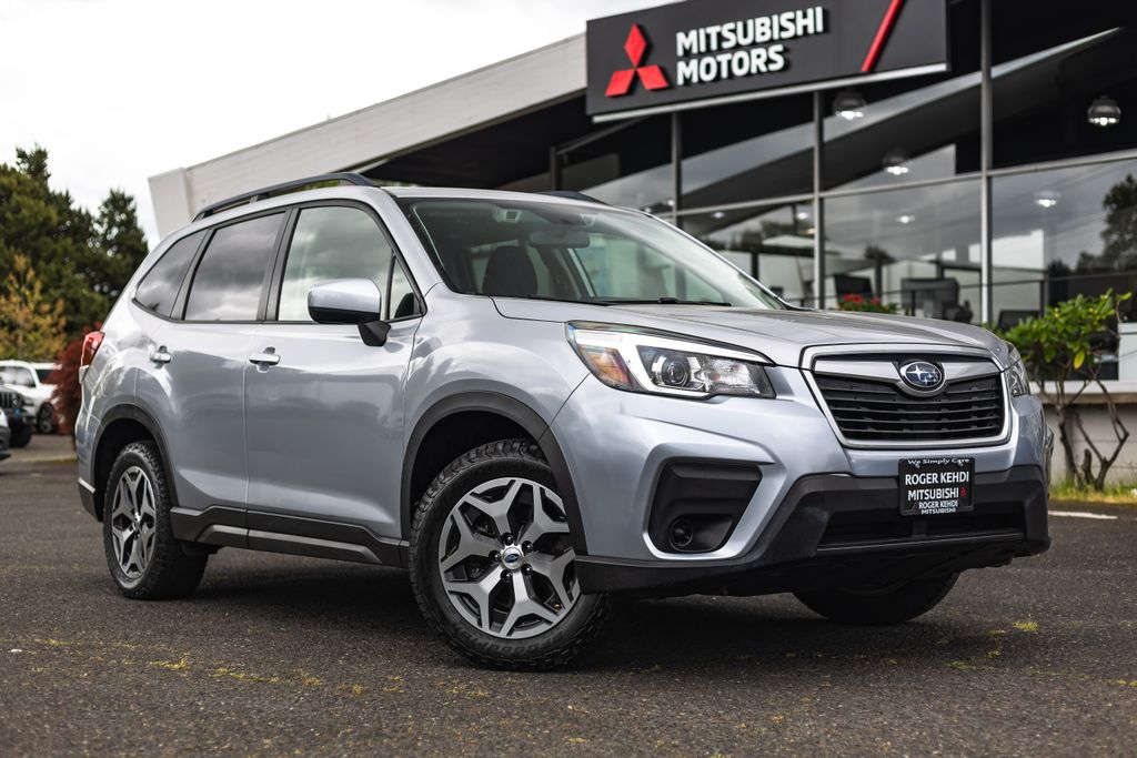 Ice Silver Metallic 2019 Subaru Forester SUV / Crossover All-Wheel Drive Continuously Variable Transmission