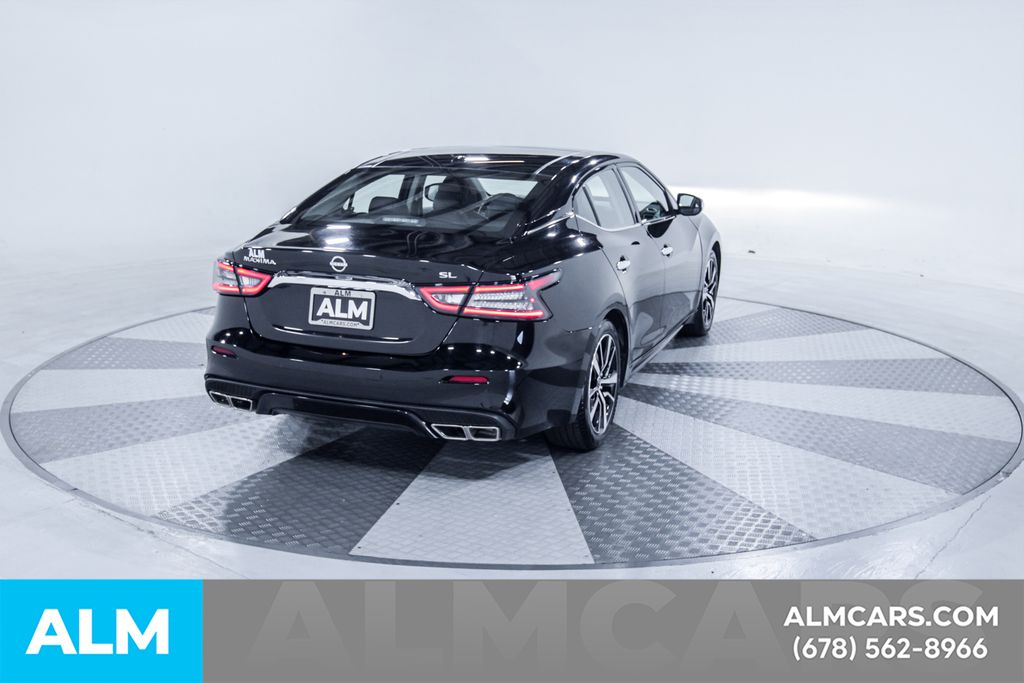 Used 2023 Black Nissan 3.5 SL image 9