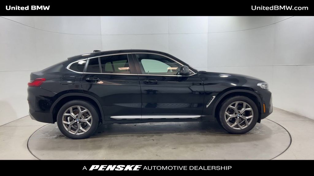 Thumbnail: 2024 BMW X4 - 9