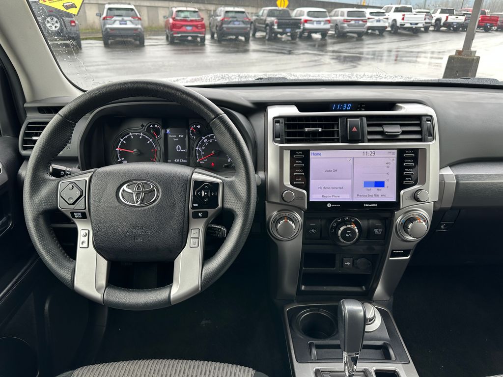 2024 Toyota 4Runner SR5