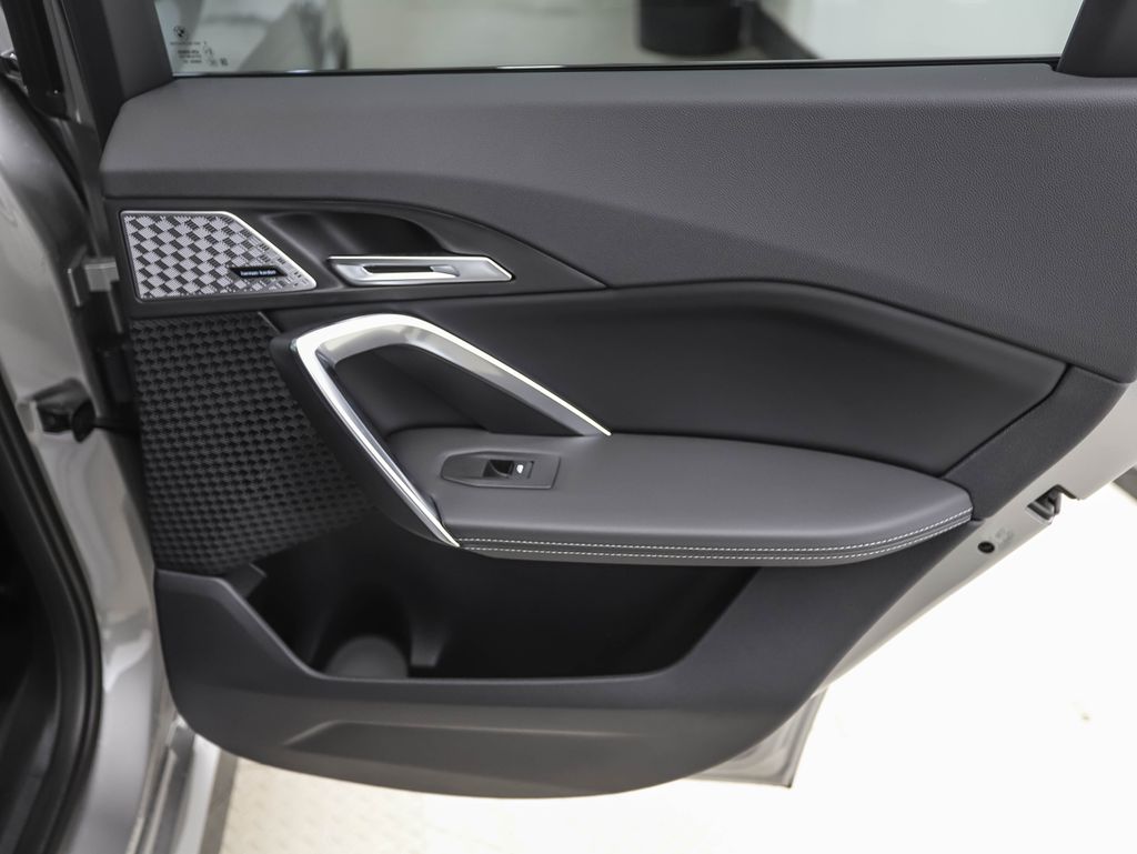2025 BMW X1 M35i 25