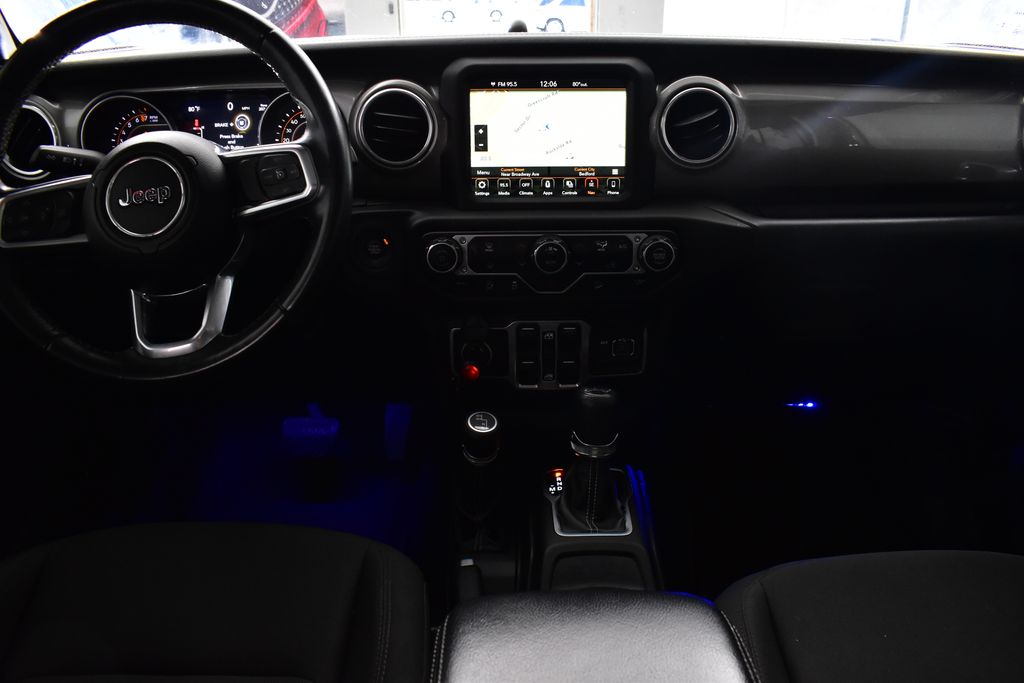 Thumbnail: 2018 Jeep Wrangler - 22