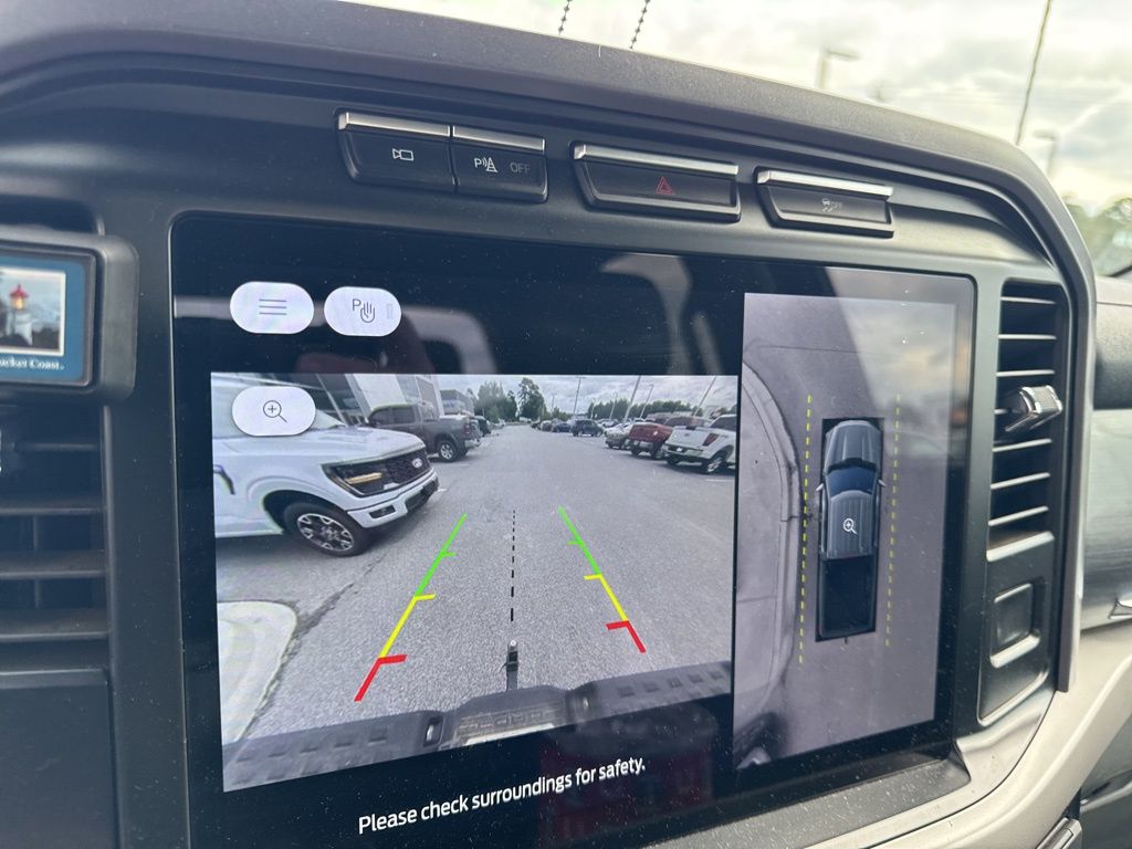 2023 Ford F-150 Lightning XLT