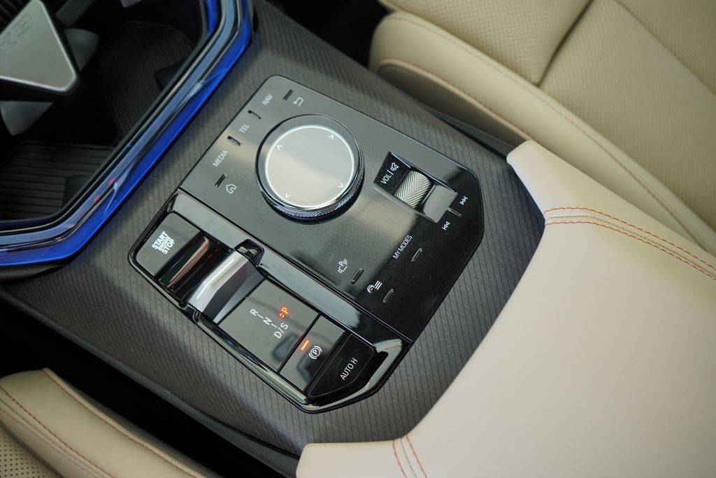 Thumbnail: 2026 BMW X3 - 17