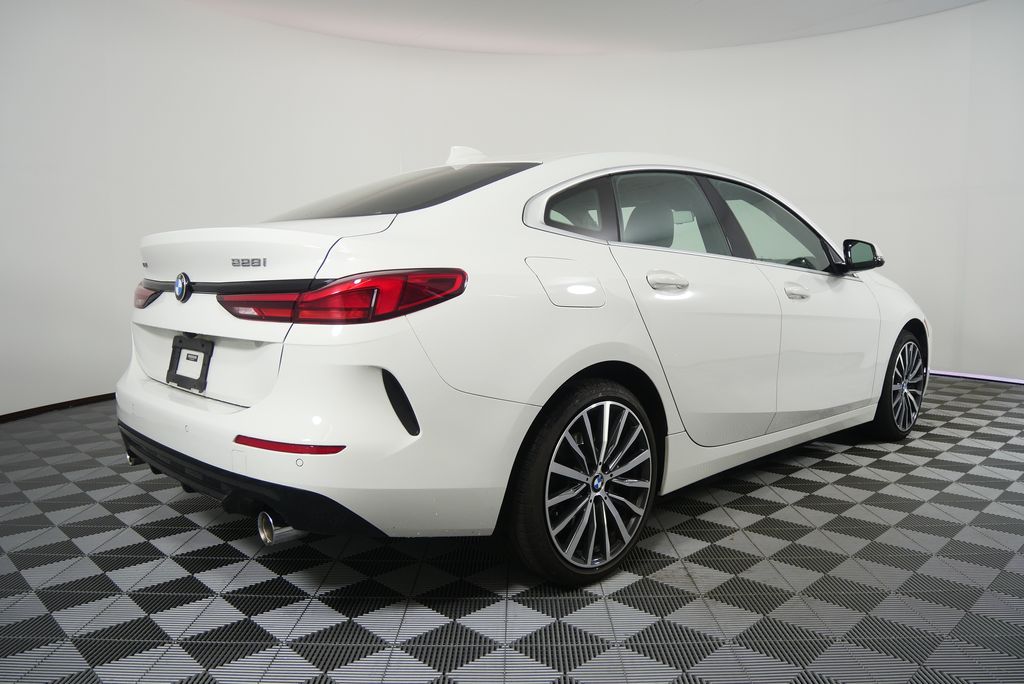 Thumbnail: 2021 BMW 2 Series - 3