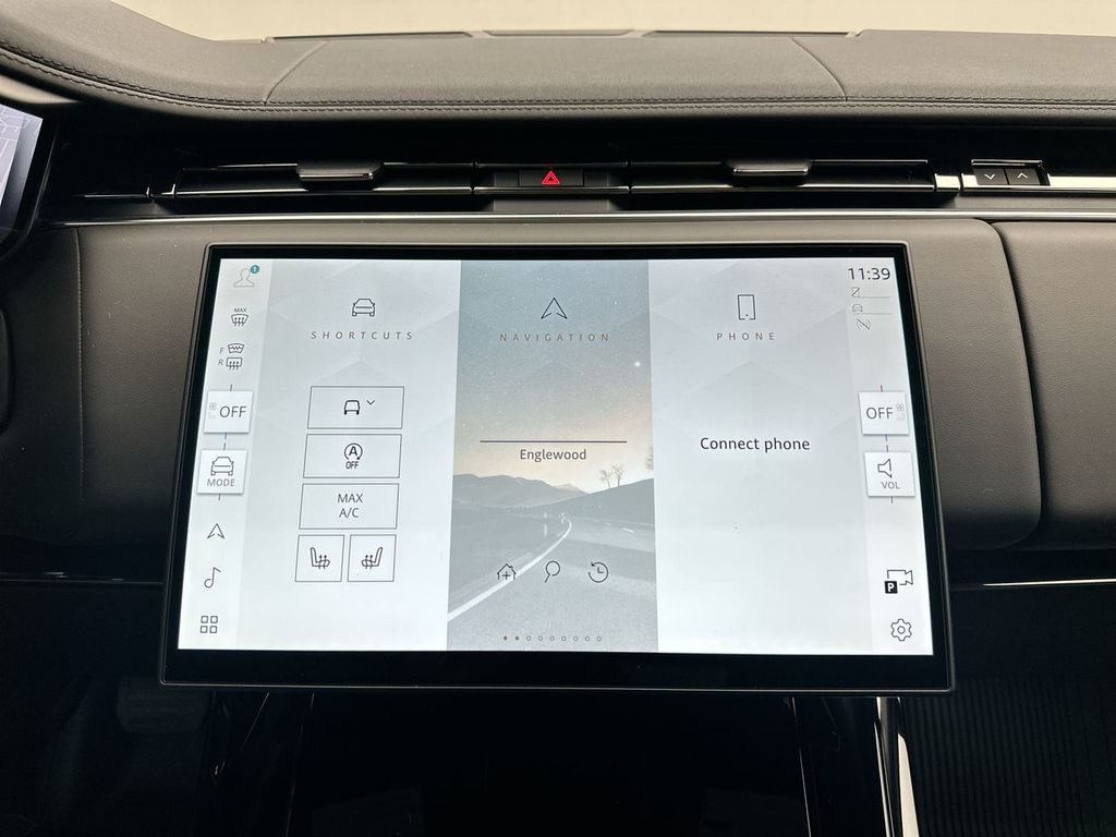 Thumbnail: 2025 Land Rover Range Rover Sport - 12