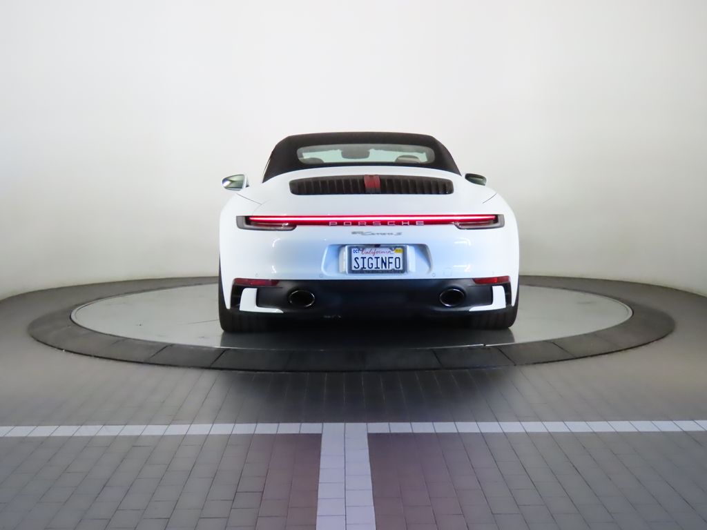 Thumbnail: 2022 Porsche 911 - 6