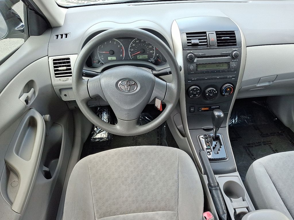 Thumbnail: 2010 Toyota Corolla - 11