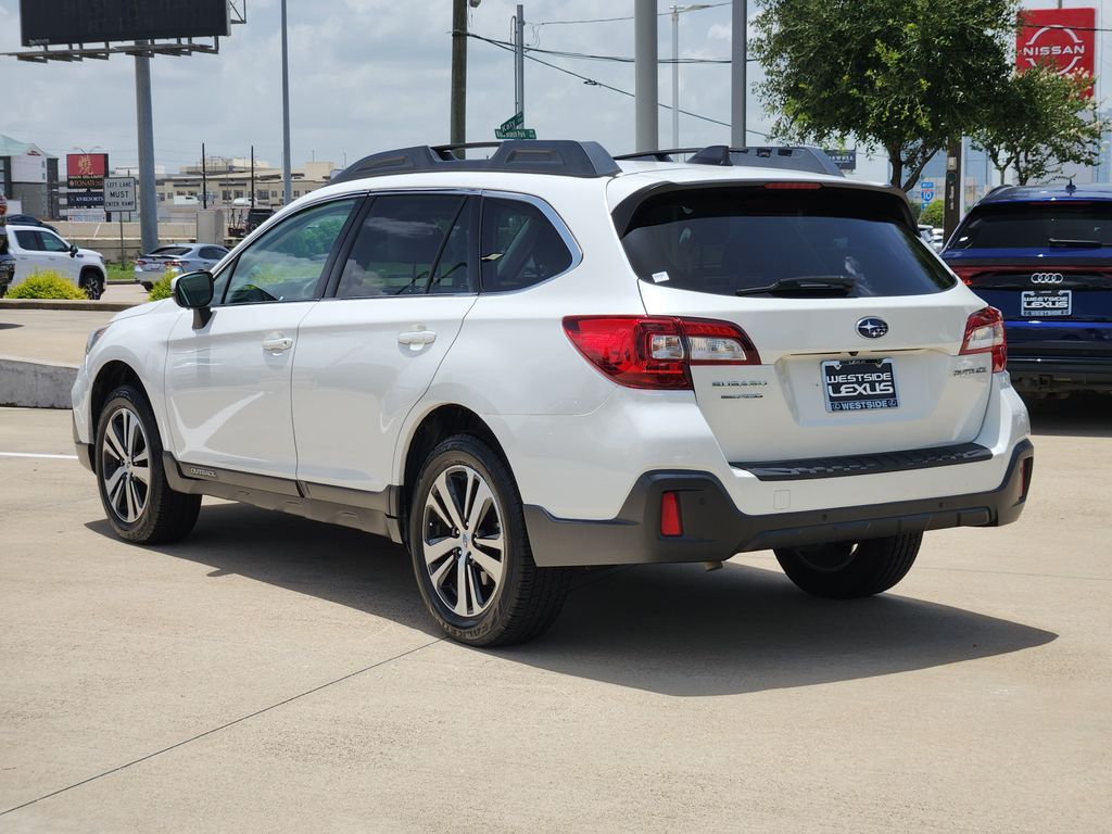 2019 Subaru Outback 2.5i White at Legacy Ford