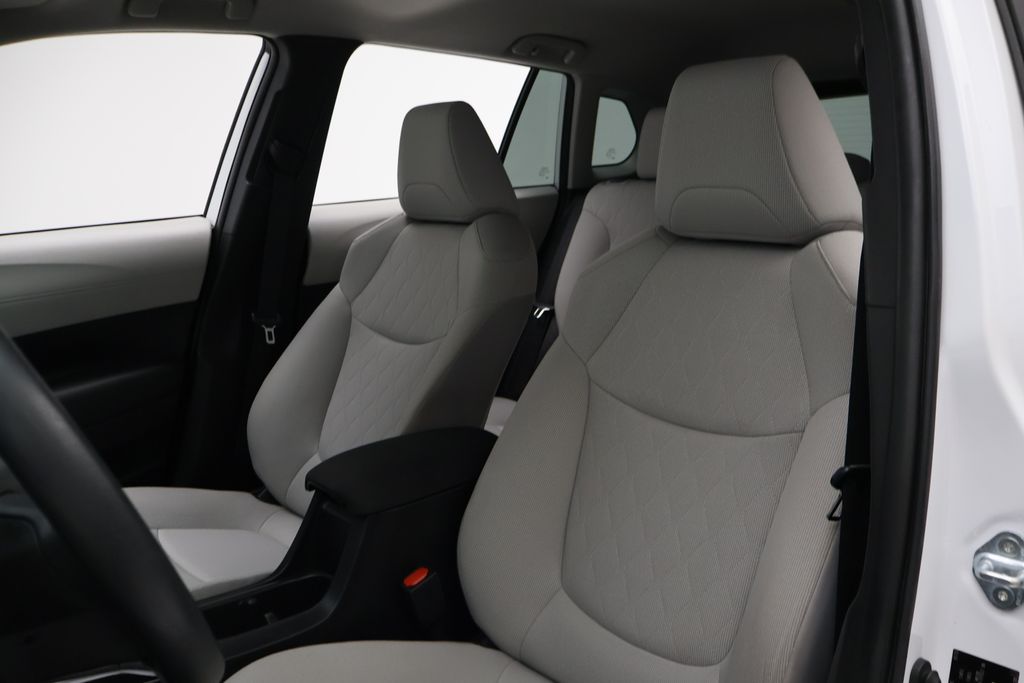 Thumbnail: 2023 Toyota Corolla Cross - 13