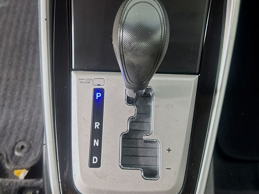 Used Car 2013 Hyundai Elantra  Gls For Sale Under $10,000 In Austin, Texas