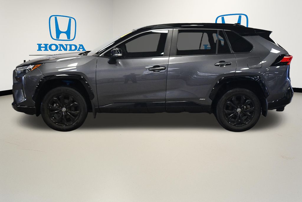 Thumbnail: 2022 Toyota RAV4 - 4