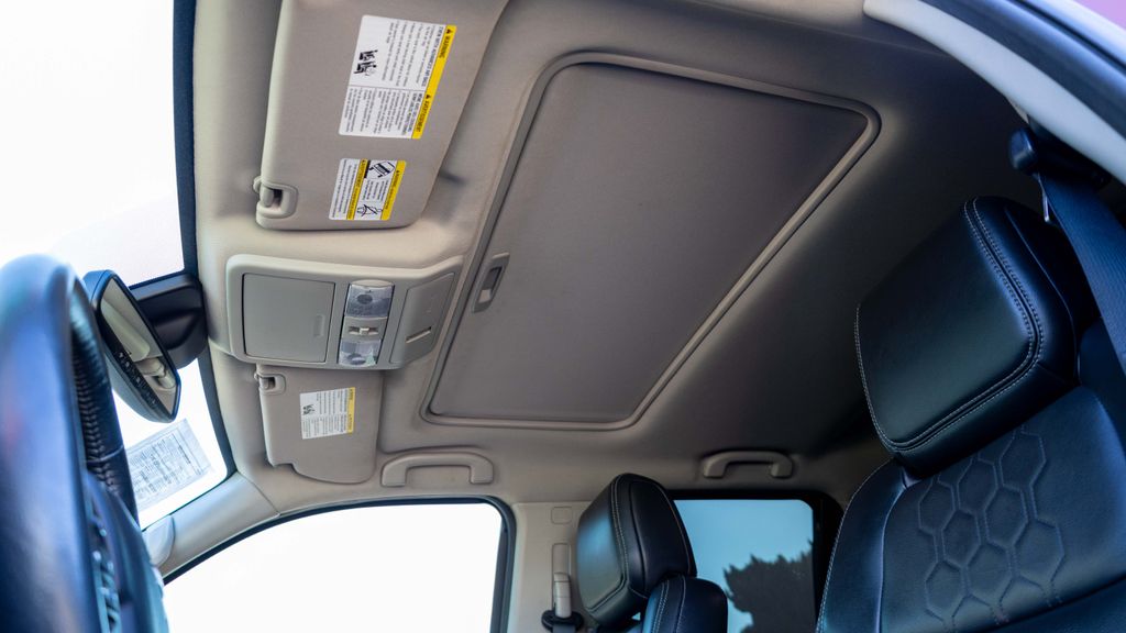 Used 2022 Nissan Frontier SV 4D Crew Cab