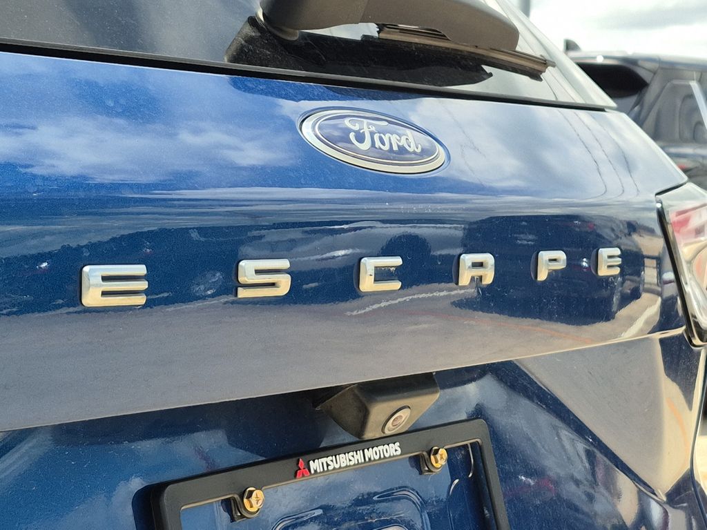 2022 Ford Escape SE Blue at DeMontrond Ford