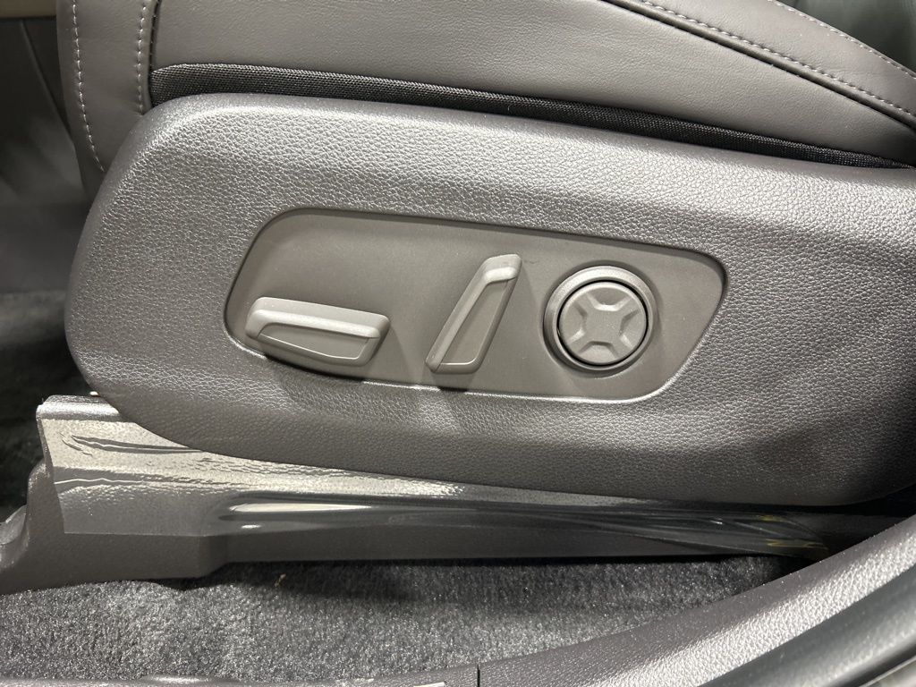 new 2026 Kia Carnival car, priced at $40,855