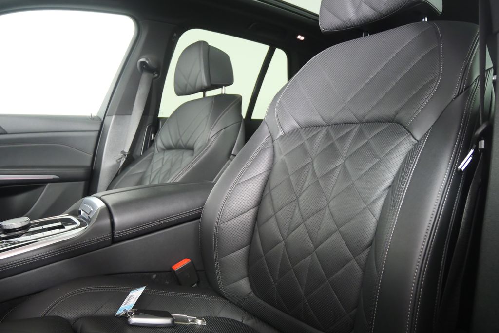 Thumbnail: 2024 BMW X5 - 11