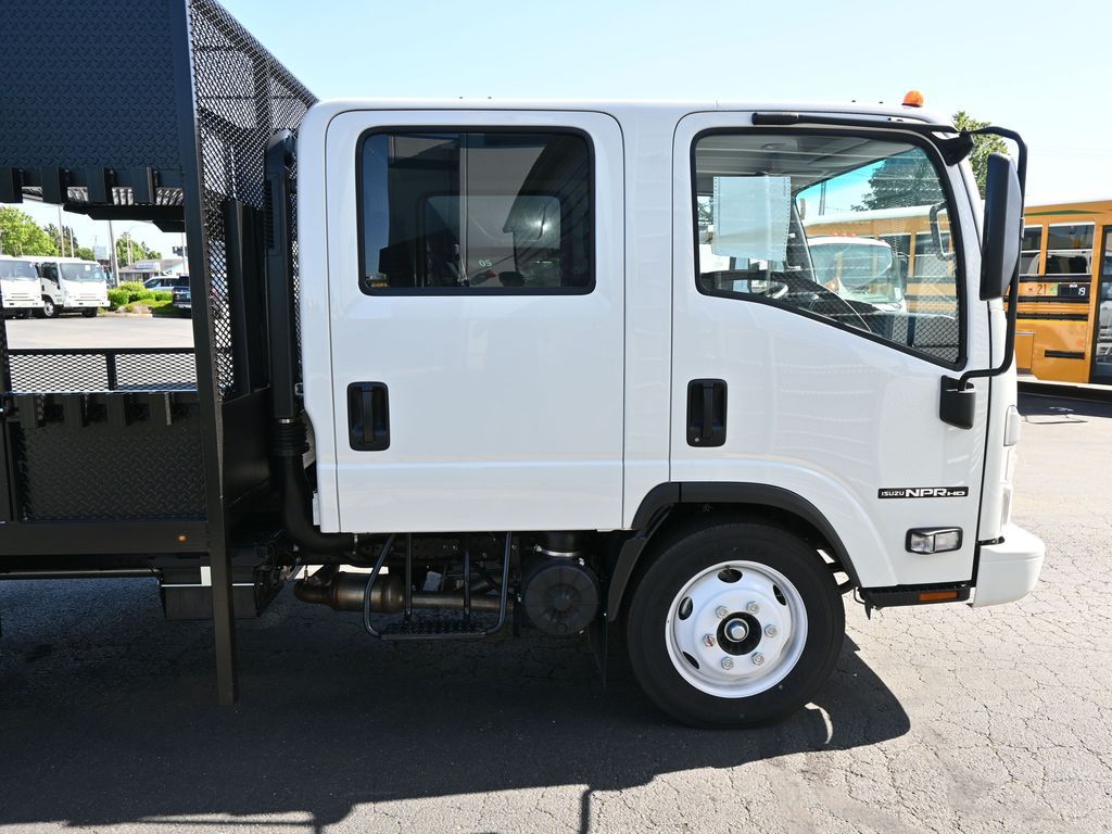 2024 Isuzu NPR HD 