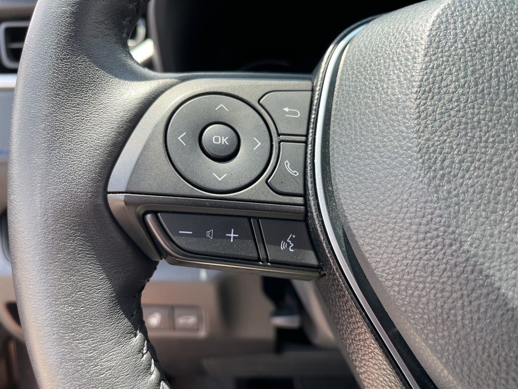 2021 Toyota RAV4 XSE 21