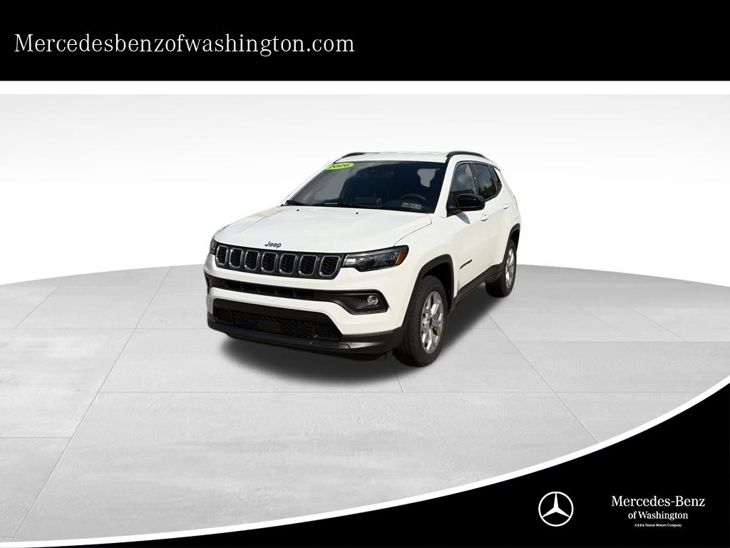 2026 Jeep Compass Latitude White at South Hills CDJR