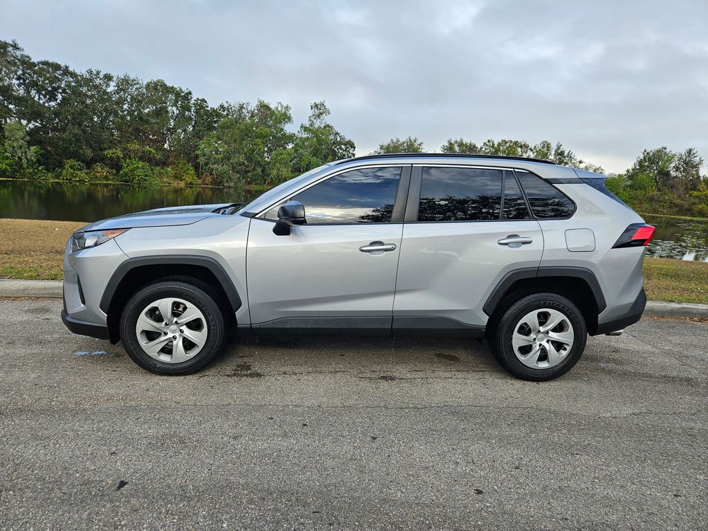 2021 Toyota RAV4 LE 2