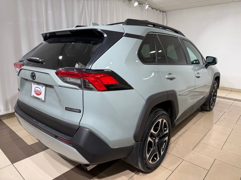 Thumbnail: 2020 Toyota RAV4 - 5