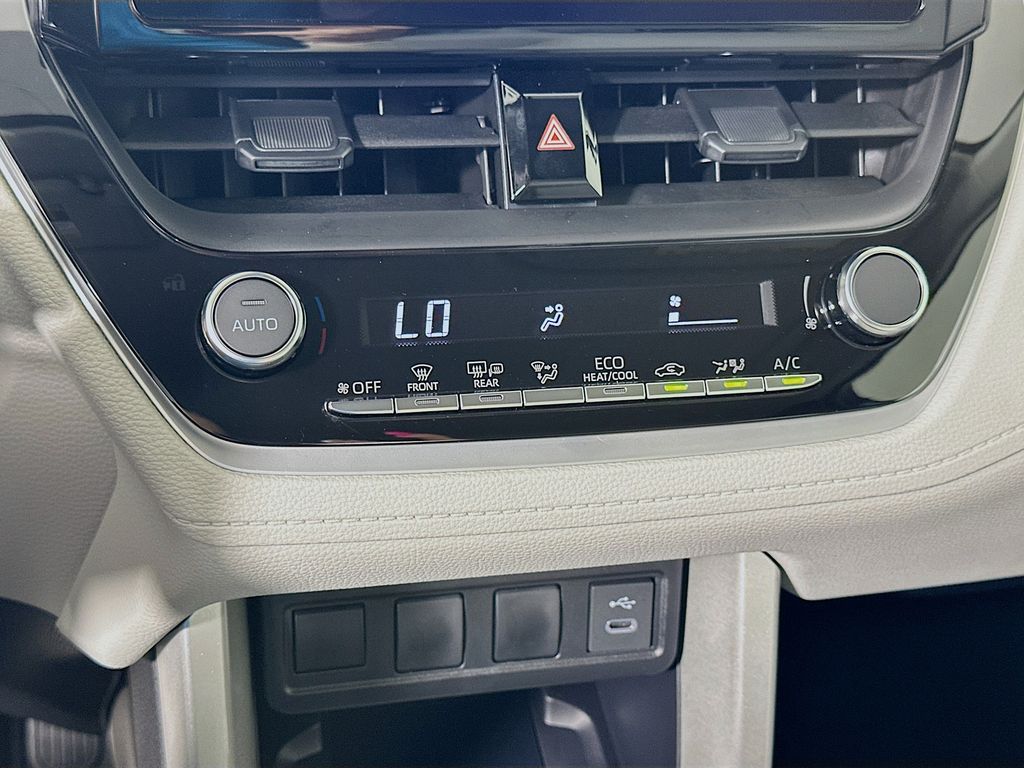 Thumbnail: 2025 Toyota Corolla Cross - 16