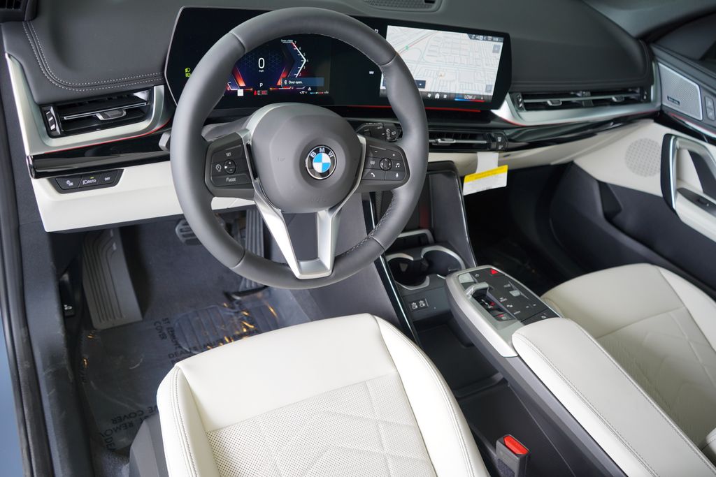 Thumbnail: 2026 BMW X1 - 11