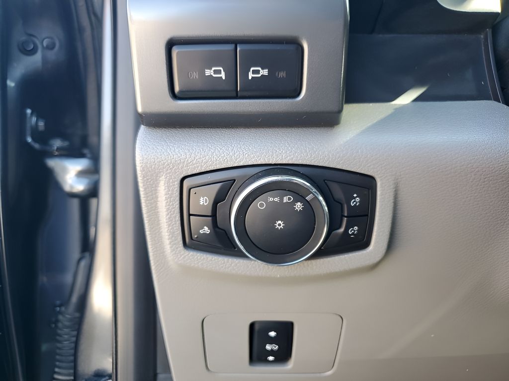 Used Car 2017 Ford F-250sd  Xlt For Sale Under $30,000 In Austin, Texas