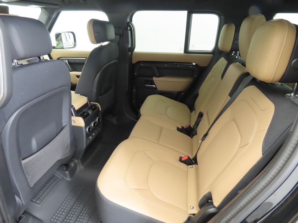 Thumbnail: 2025 Land Rover Defender - 23