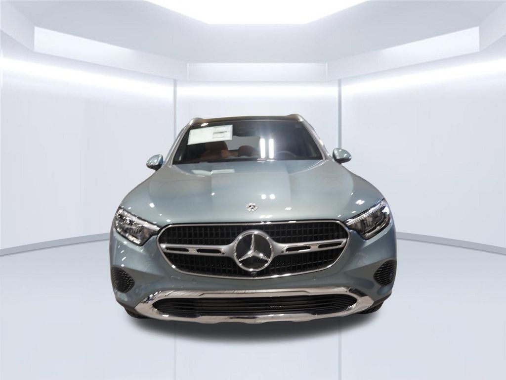 Thumbnail: 2026 Mercedes-Benz GLC - 8