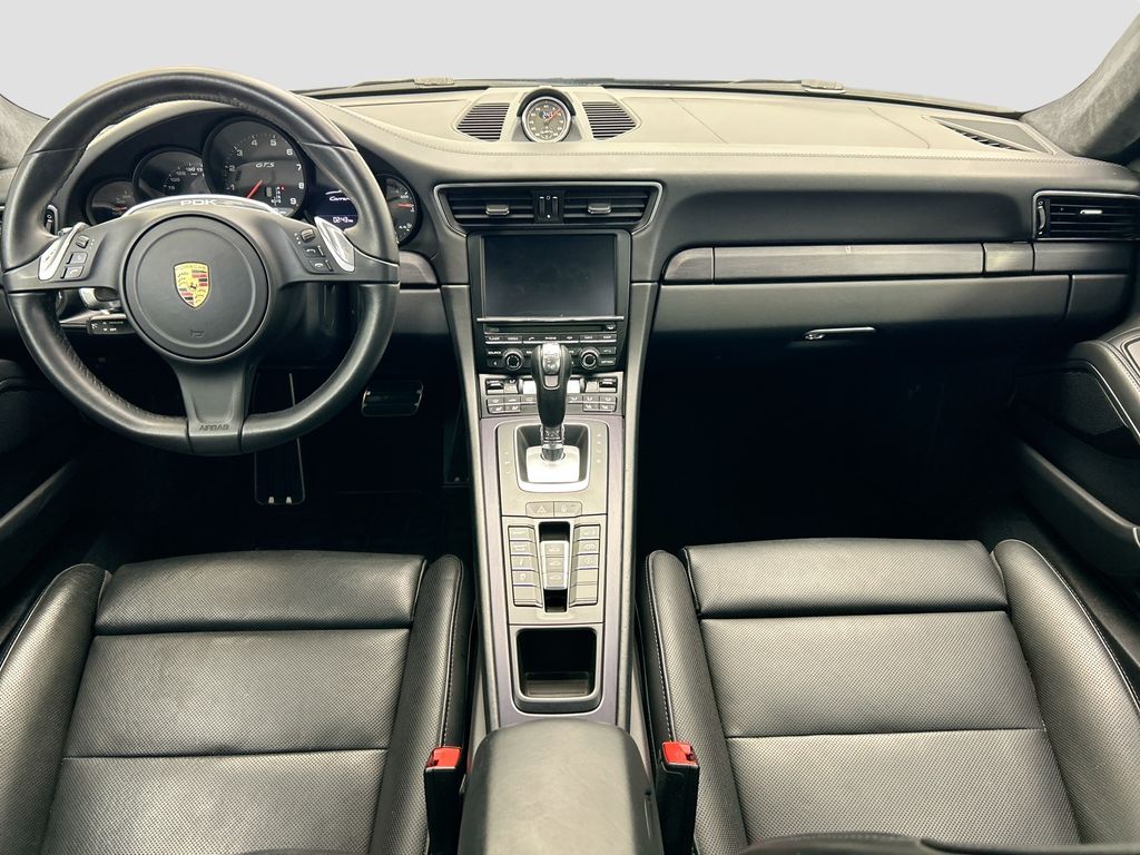 Thumbnail: 2016 Porsche 911 - 16