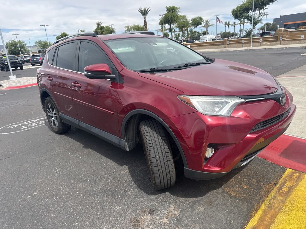 2018 Toyota RAV4 XLE 3